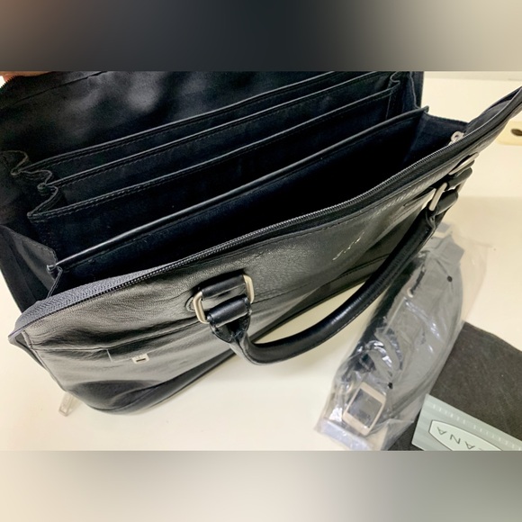 Black Leather Dilana Executive Series Laptop Briefcase Messenger Bag Brand New - Picture 9 of 16